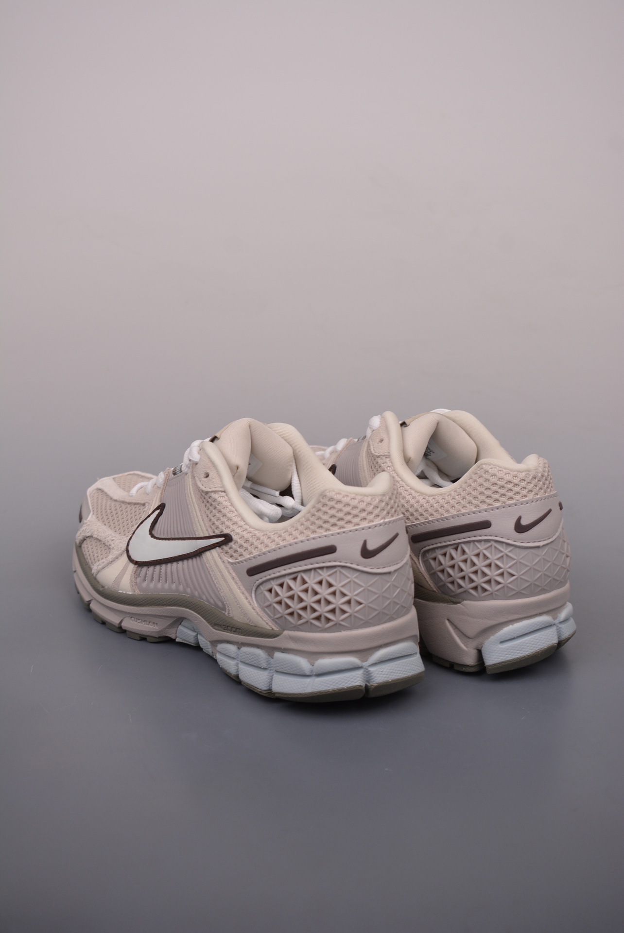 Nike Zoom Vomero 5Light Orewood Brown FZ3653-104