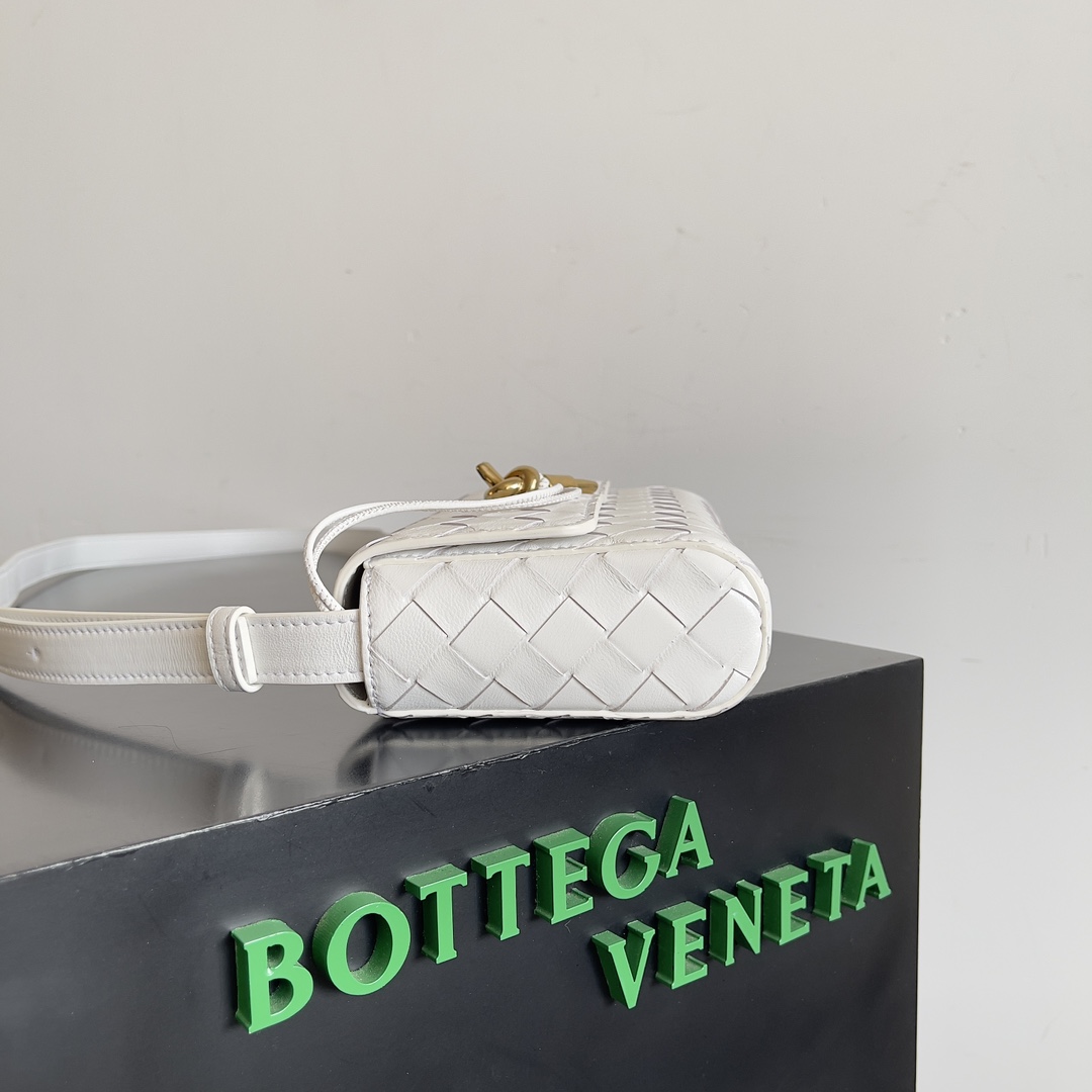 Bottega Veneta Mini Andiamo Bag 755545