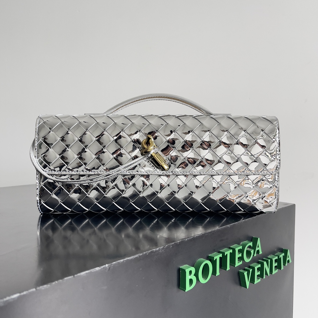 Bottega Veneta Andiamo Evening Clutch 741511