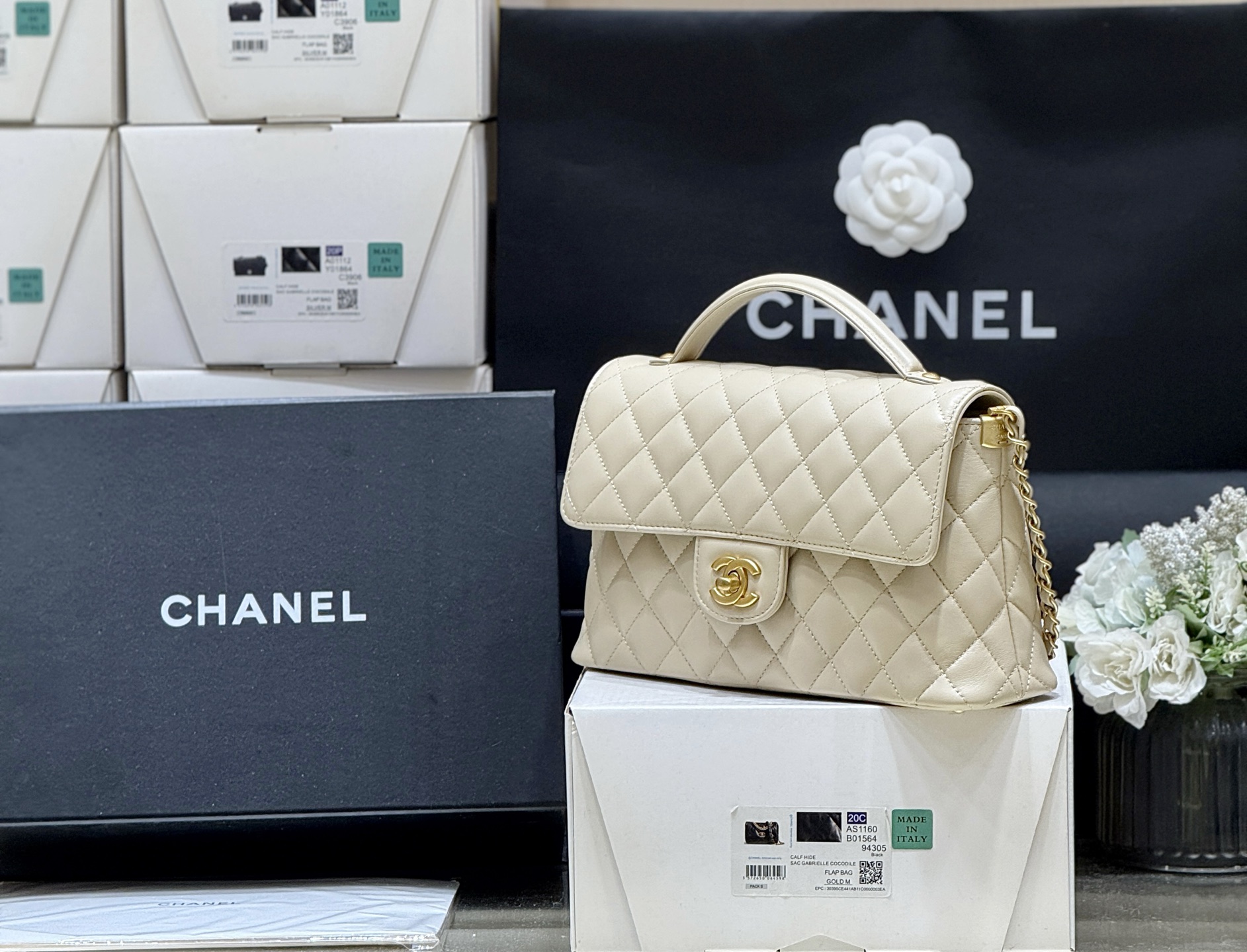 Chanel 25P Spring/Summer Preview Series Horizontal Kelly Handle Bag AS5354