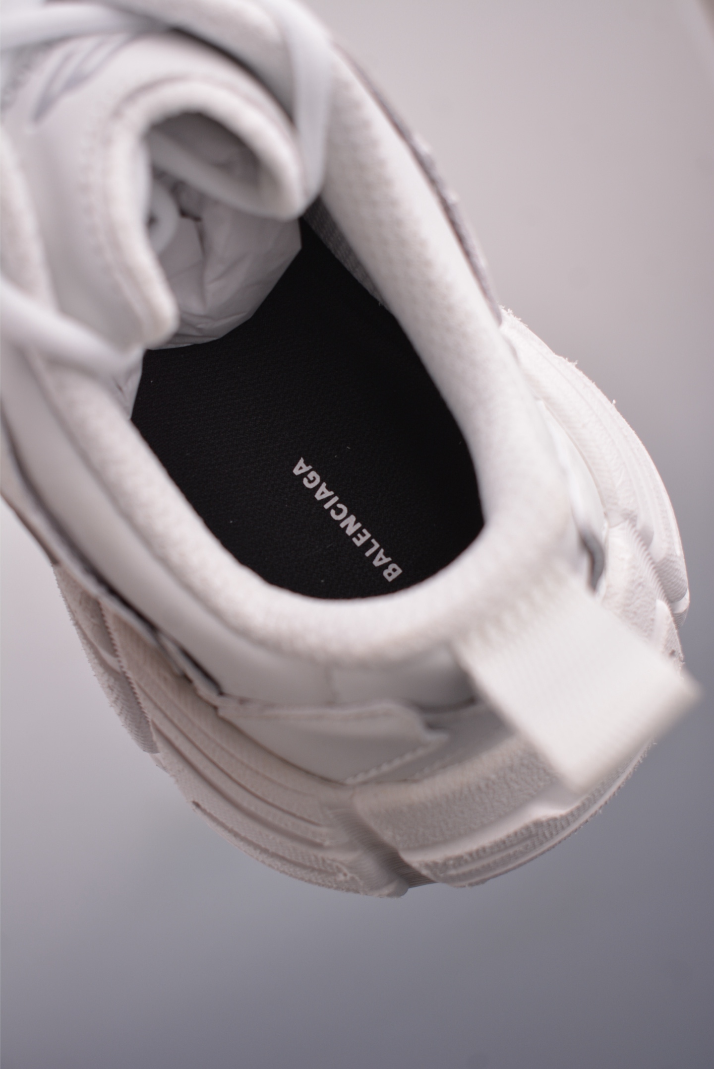 BALENCIAGA Monday Sneaker 