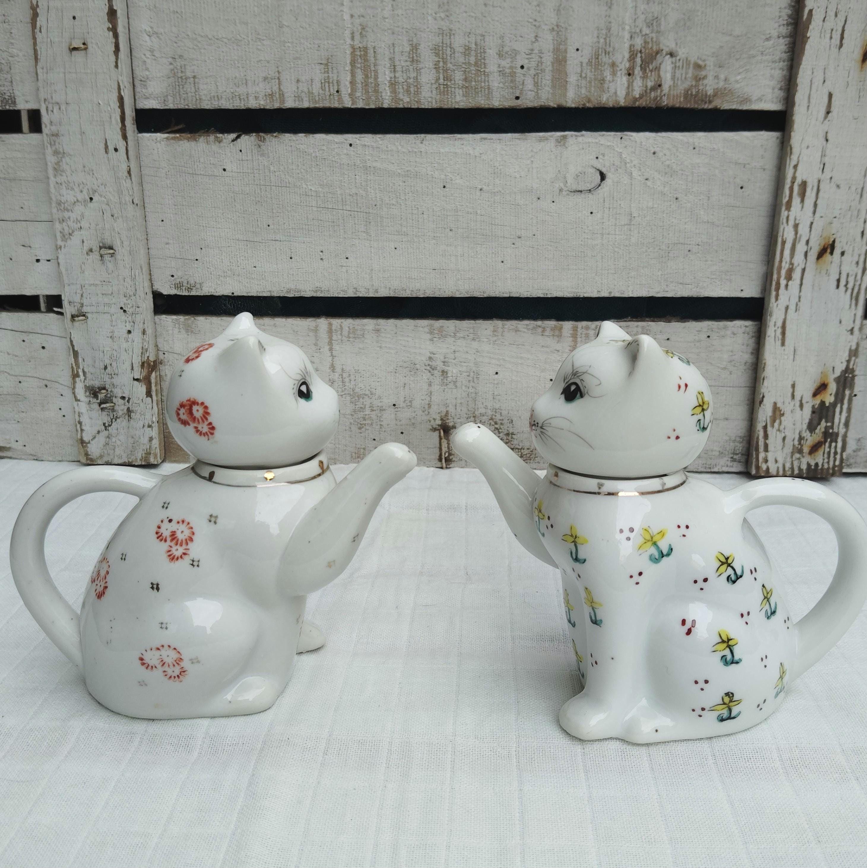 🔥ON SALE🔥Vintage White Cat-Shaped Flowers Teapots