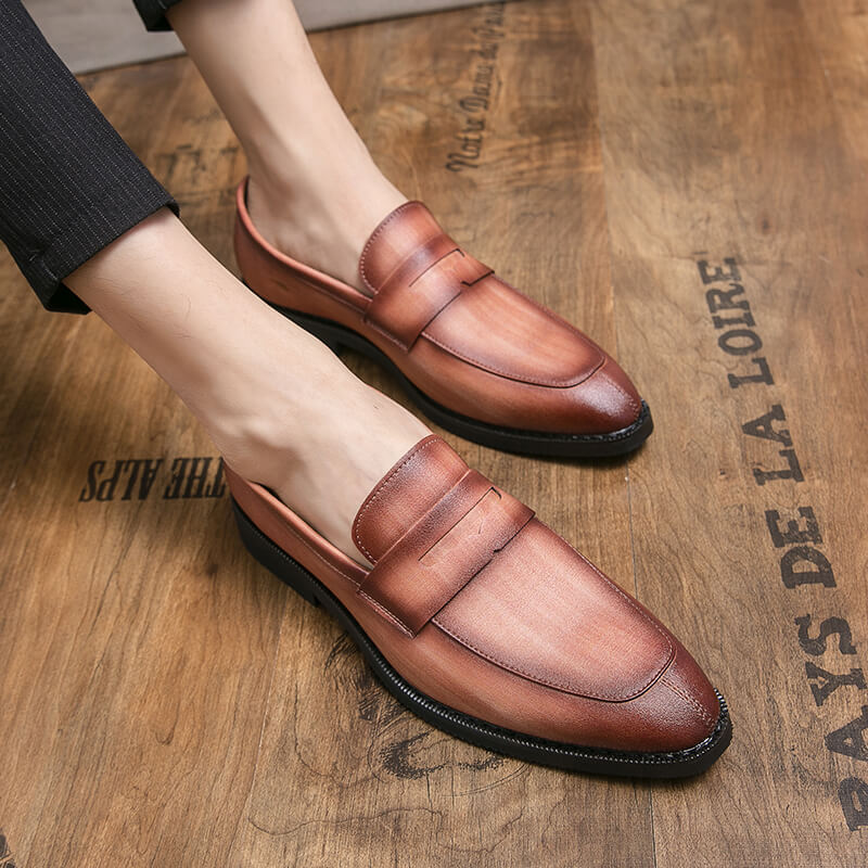 Men's Classic Pointed Toe Leather Loafers