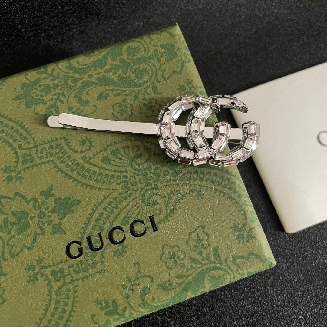 GUCCi diamond hairpin