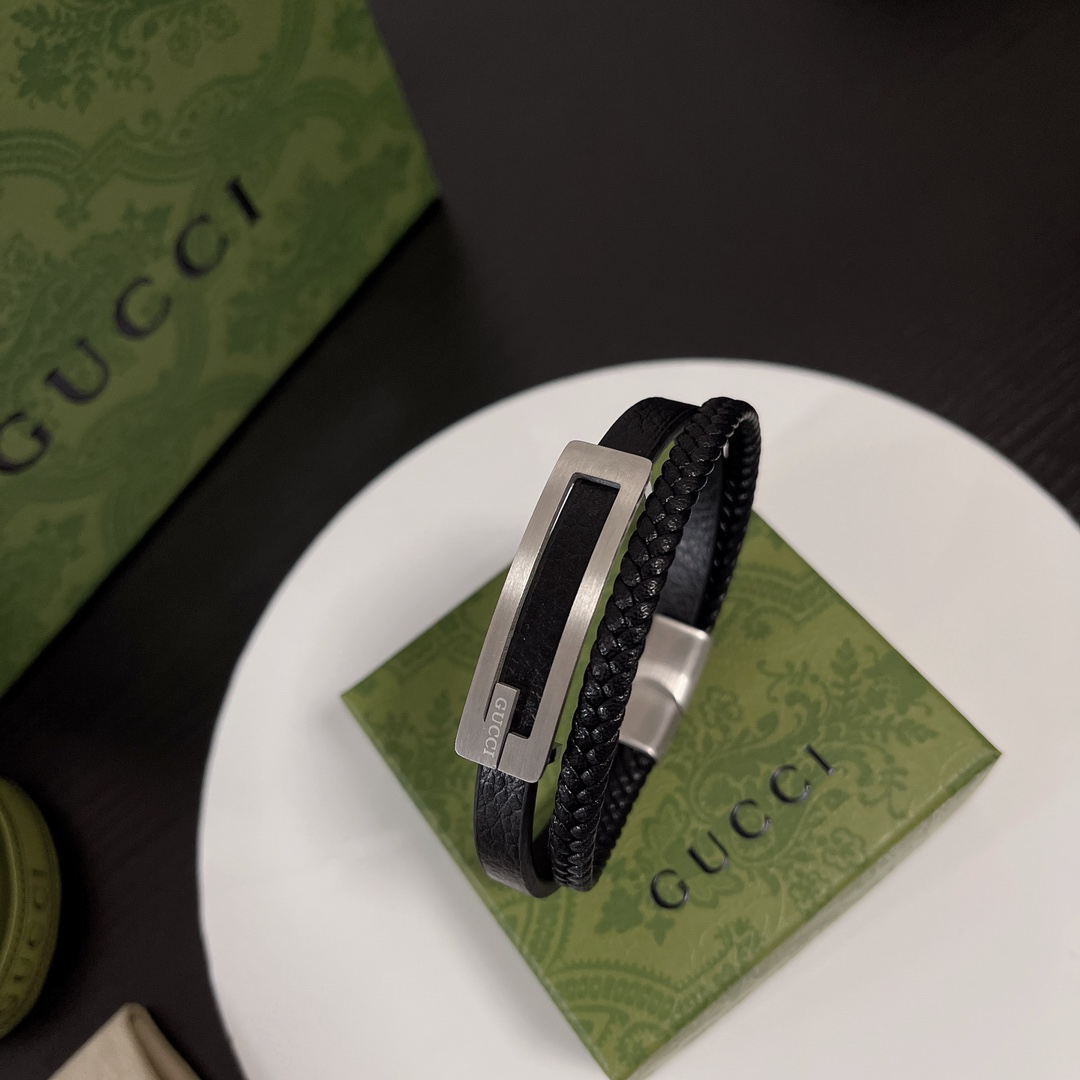 Gucci leather braided bracelet