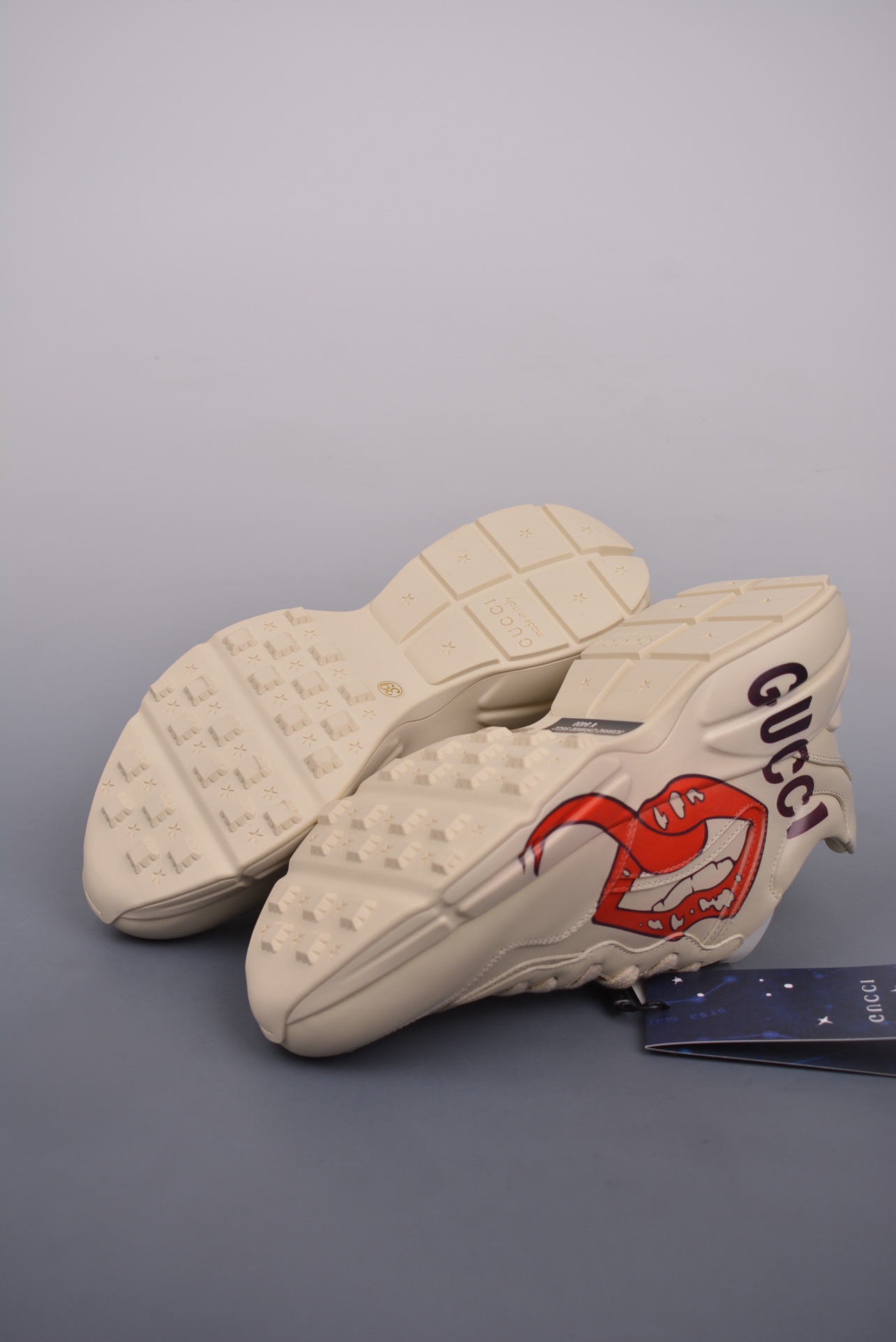 Gucci Ivory White Lips Print