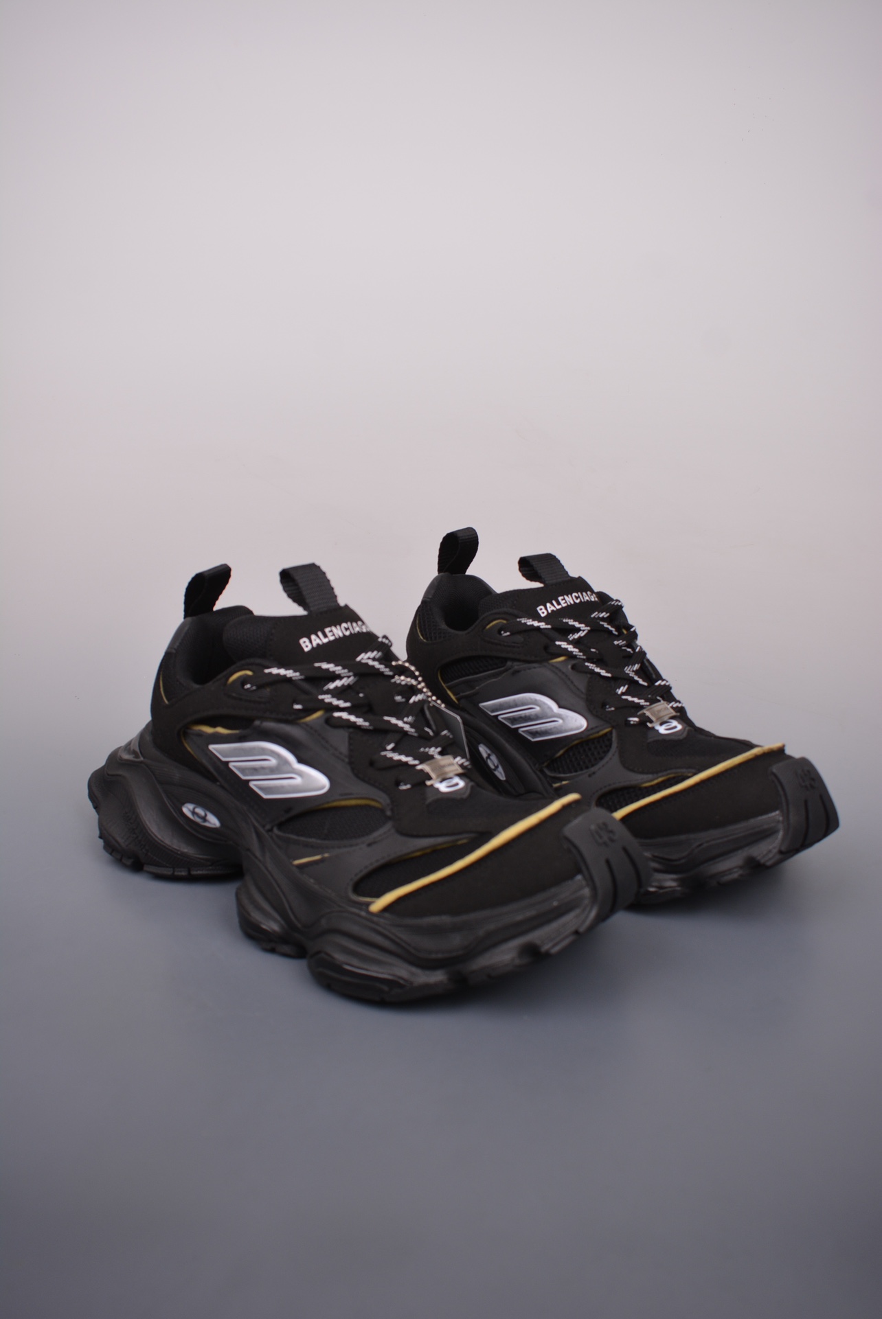 BALENCIAGA Cargo Sneaker 5XL Black