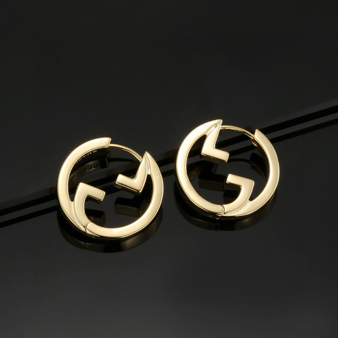 GUCCi GG gold earrings
