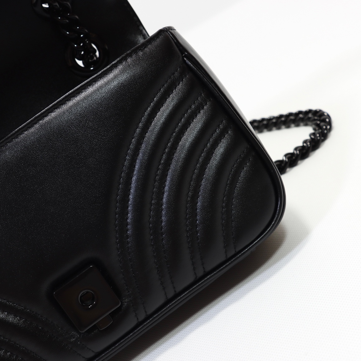 Gucci GG Marmont small shoulder bag 446744 DTDFV 1000