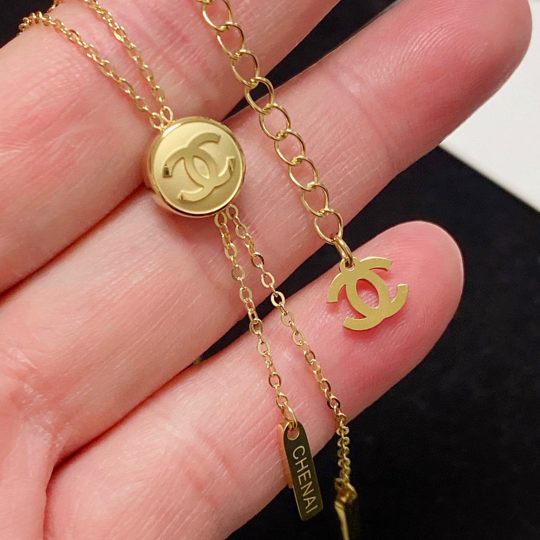 Chanel Round CC Pendant Necklace