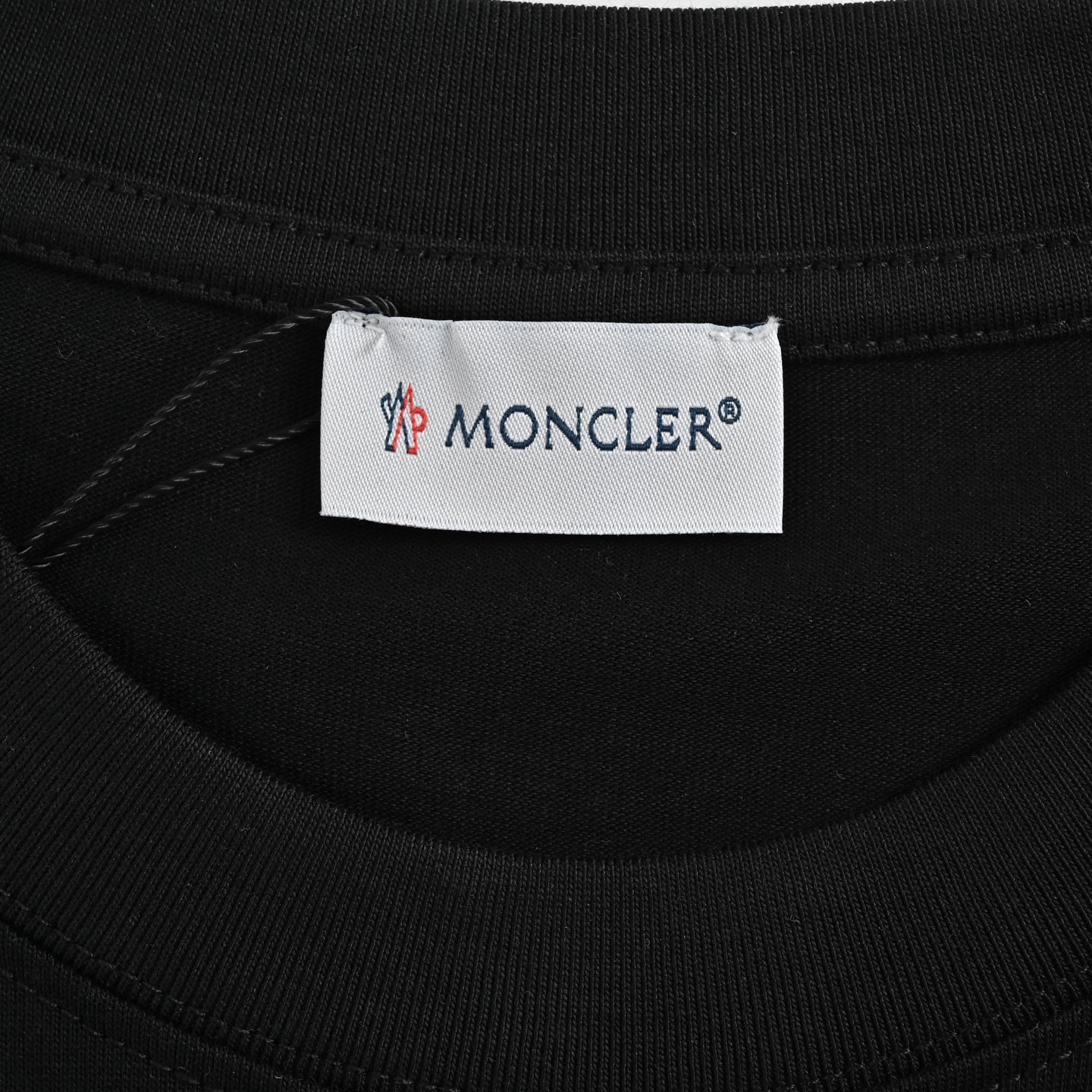 Moncler 25ss embroidered logo short sleeves
