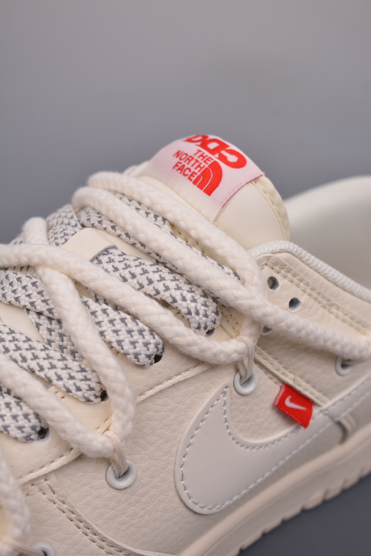 The North Face x Supreme x Nike SB Dunk Low The North Face Off-White Red YX5066-229