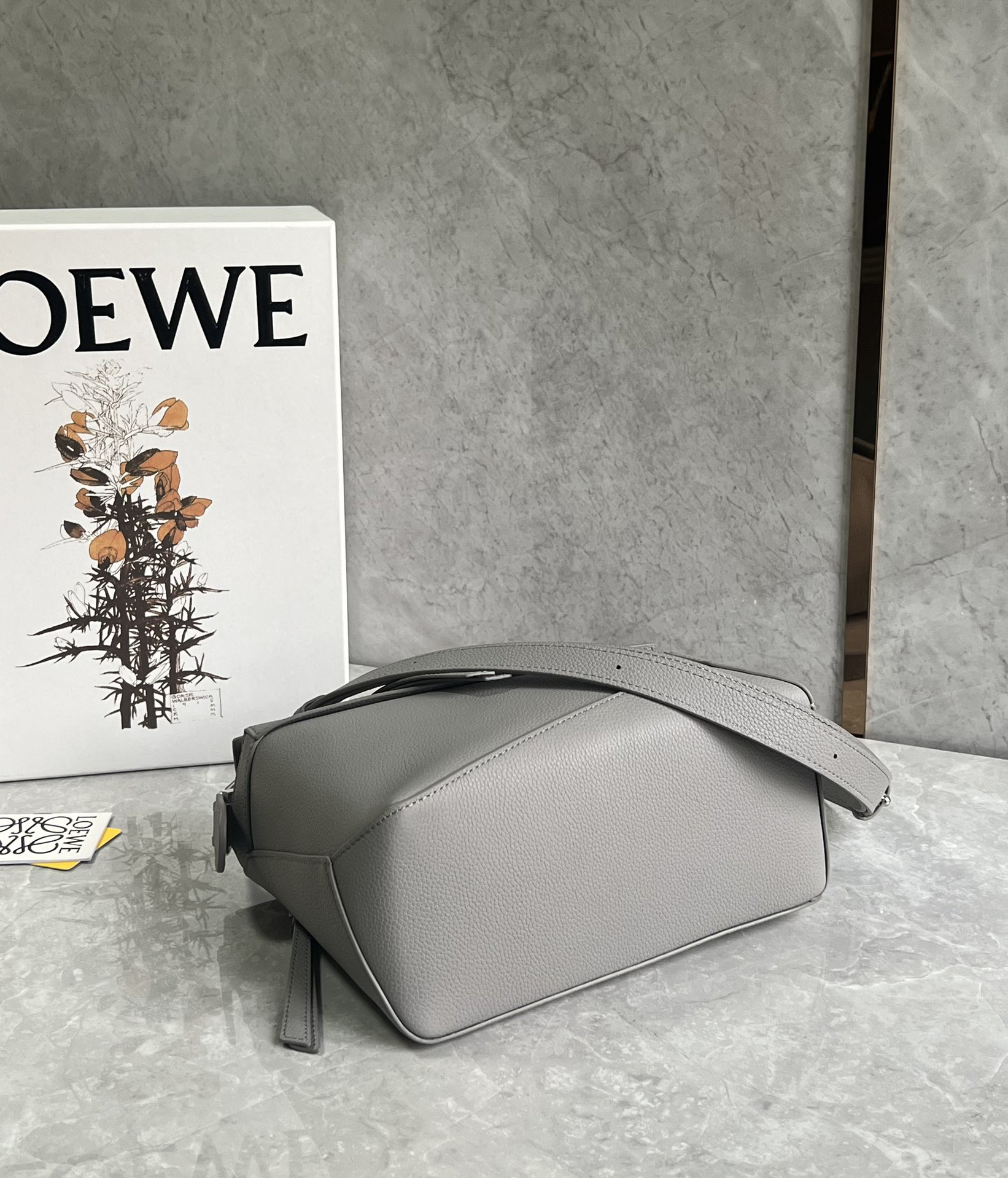 Loewe suede colorblocked zzle bag 0681