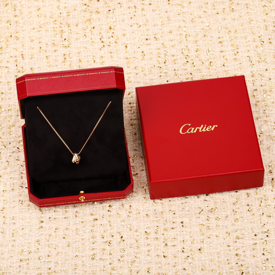 Cartier Trinity cushion-shaped three-color ring necklace