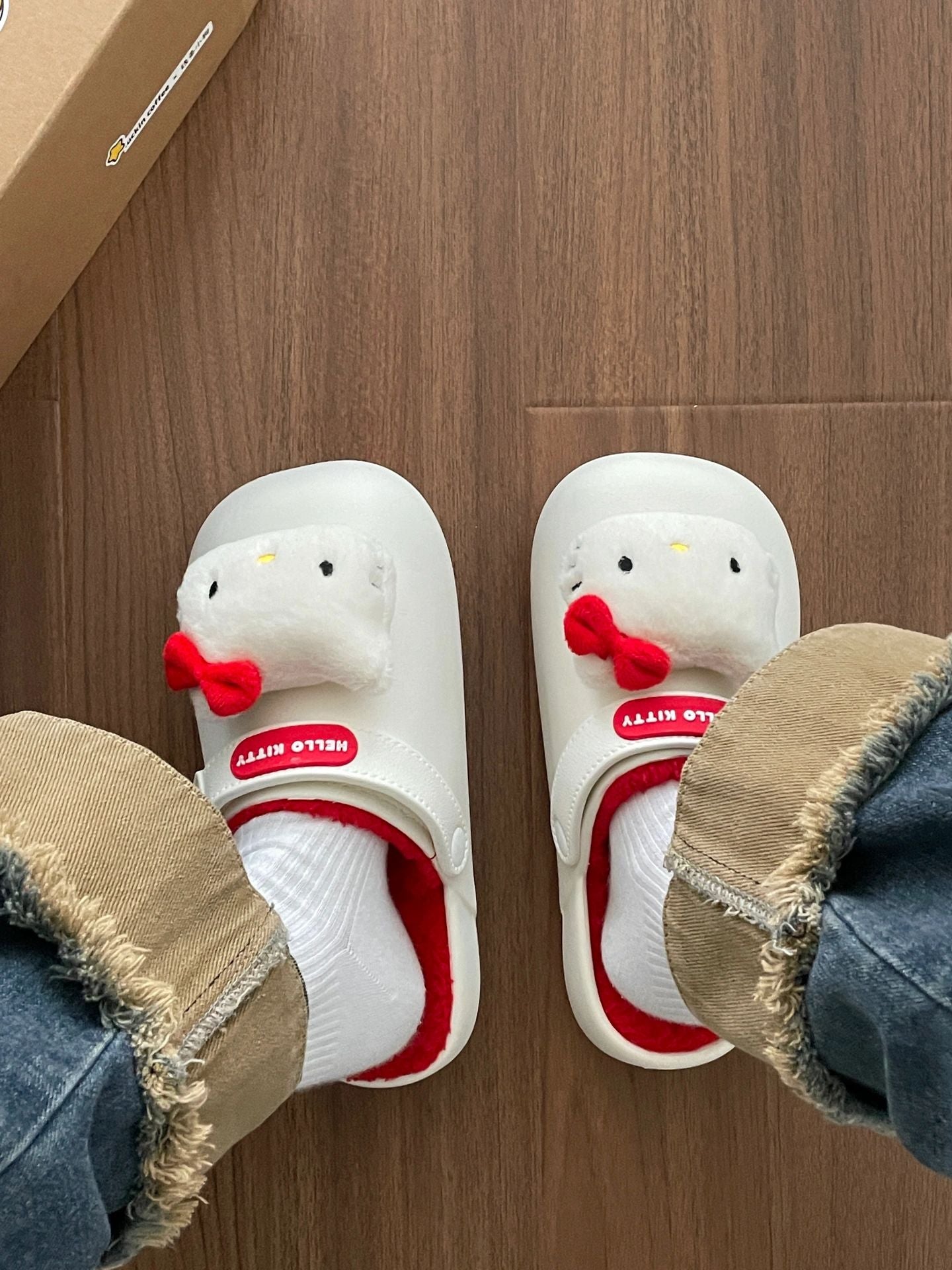 KT Slides Fuzzy for Women Slippers Winter Warm Plush Comfy Non-Slip Waterproof House Cloud Slide Slippers for Indoor Outdoor