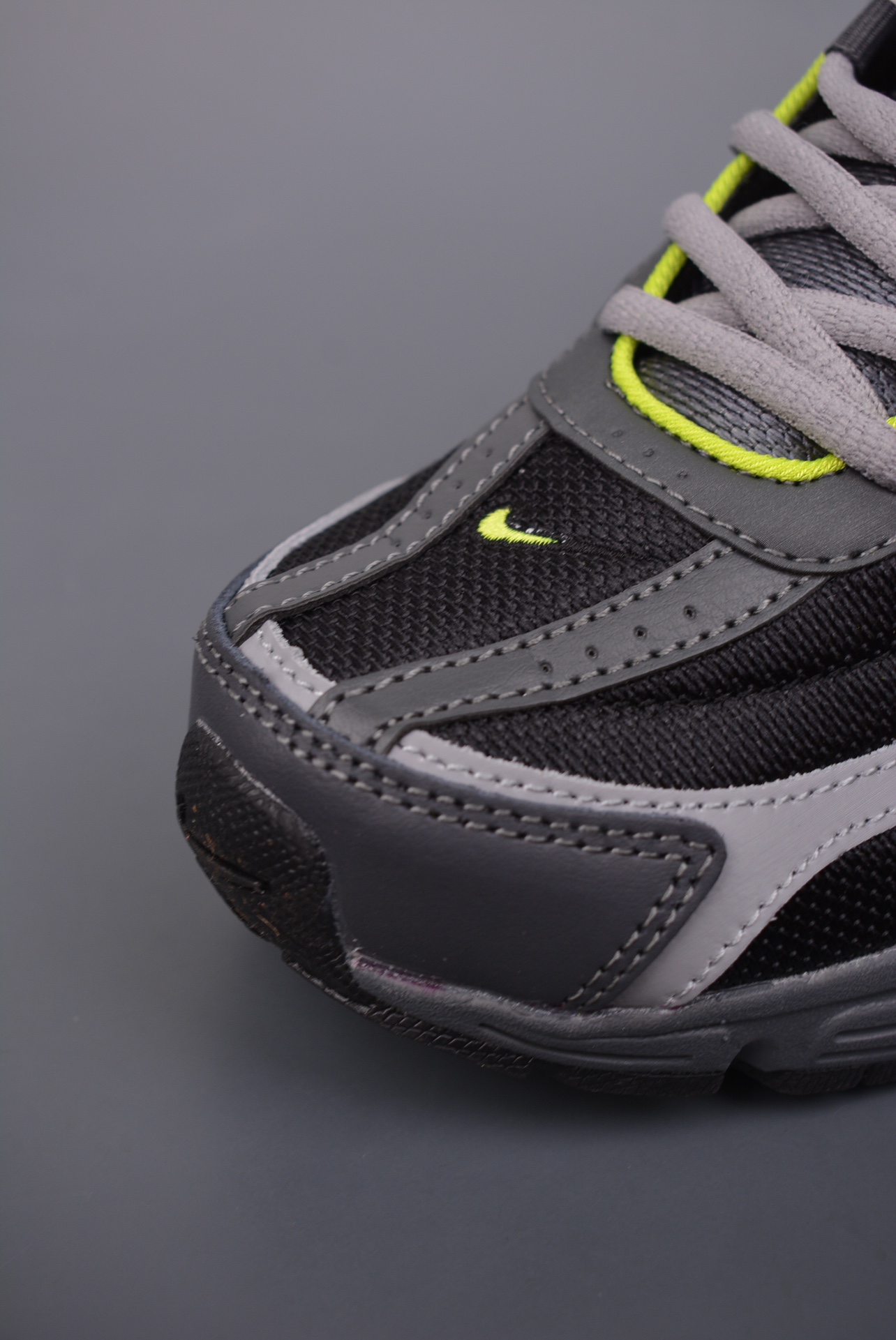 Nike Initiator Running gray black fluorescent green 394055-023