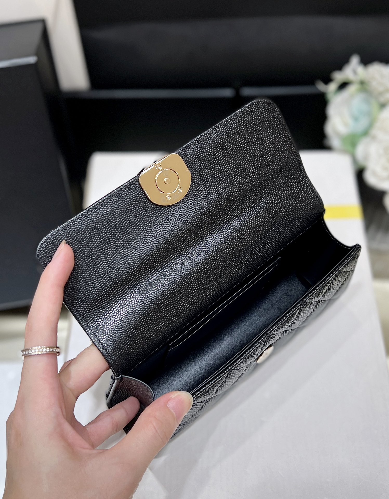 Chanel 23P Spring/Summer Kelly Leather Handle Bag 3238