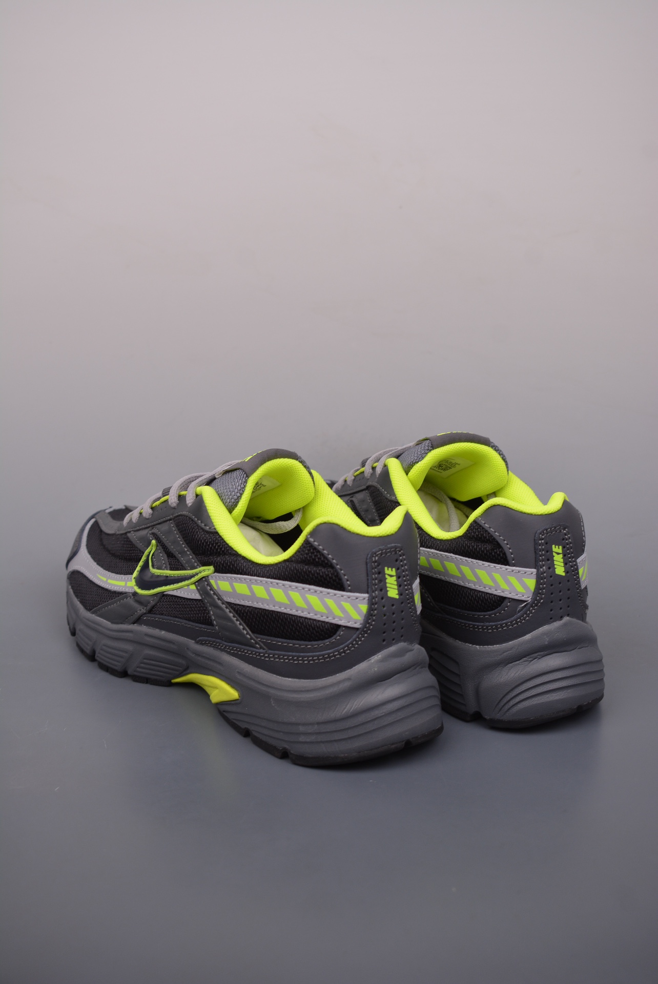 Nike Initiator Running gray black fluorescent green 394055-023