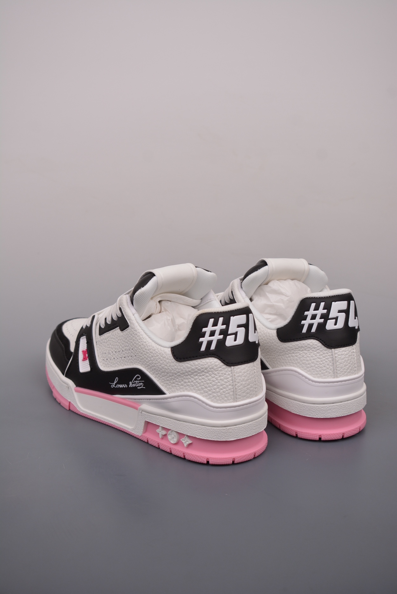 Louis Vuitton Trainer Sneaker Low Black, White and Pink Signature Edition 1ADE00