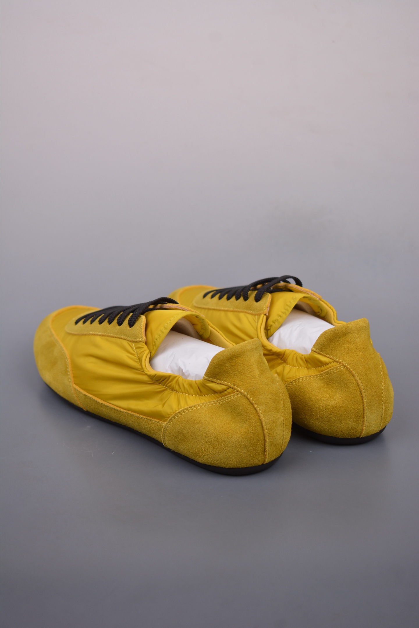 Prada SpringSummer Show Thin-soled Dexterity Shoes Yellow
