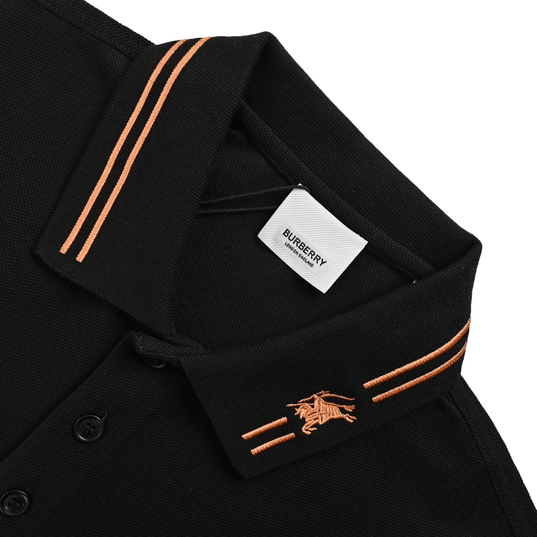 Burberry Polo short sleeves with warhorse embroidery on the collar