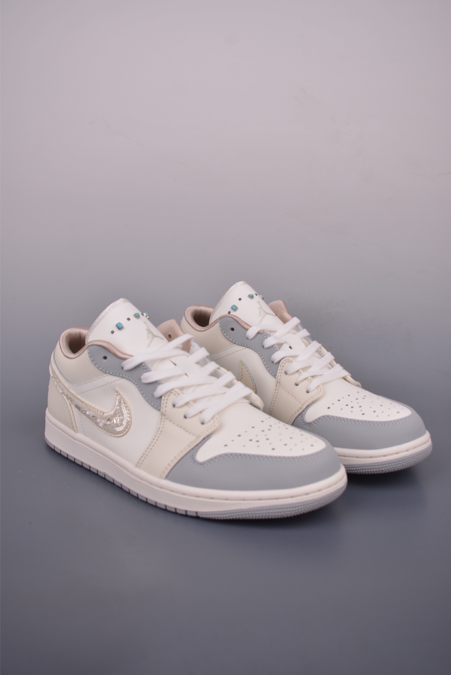 Air Jordan 1 Low 