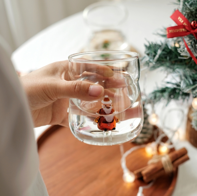 🔥Christmas Hot Sale 🔥-Murano Glass Statue Mug with Christmas Elements