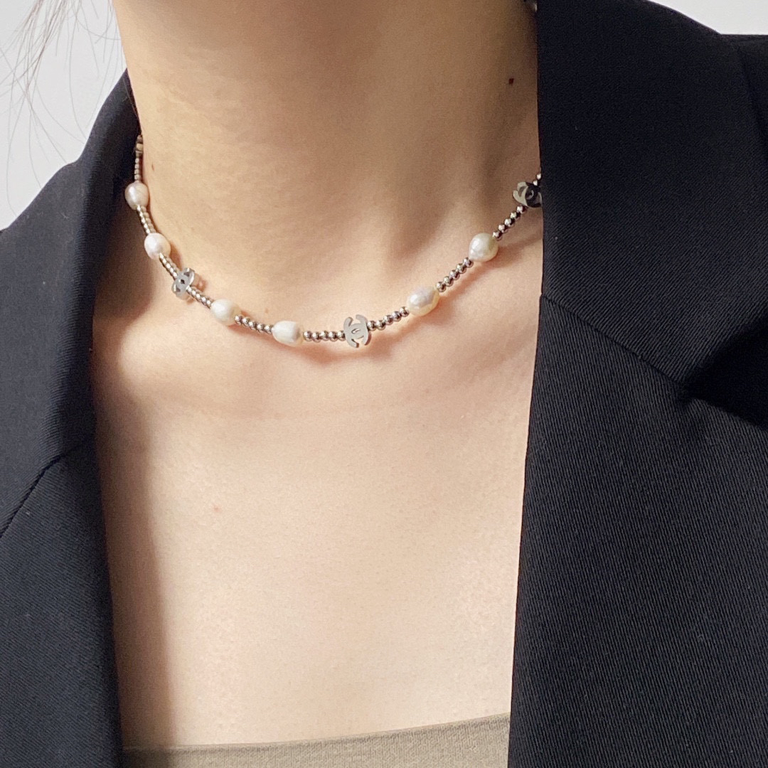 Chanel New Natural Freshwater Pearl Necklace