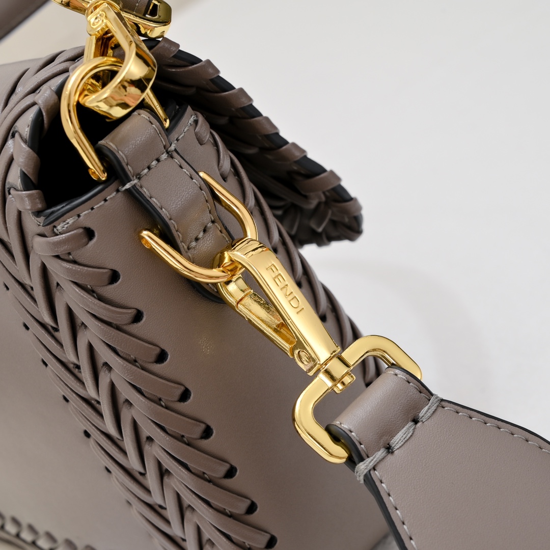 FENDI Baguette Medium Handbag 7714