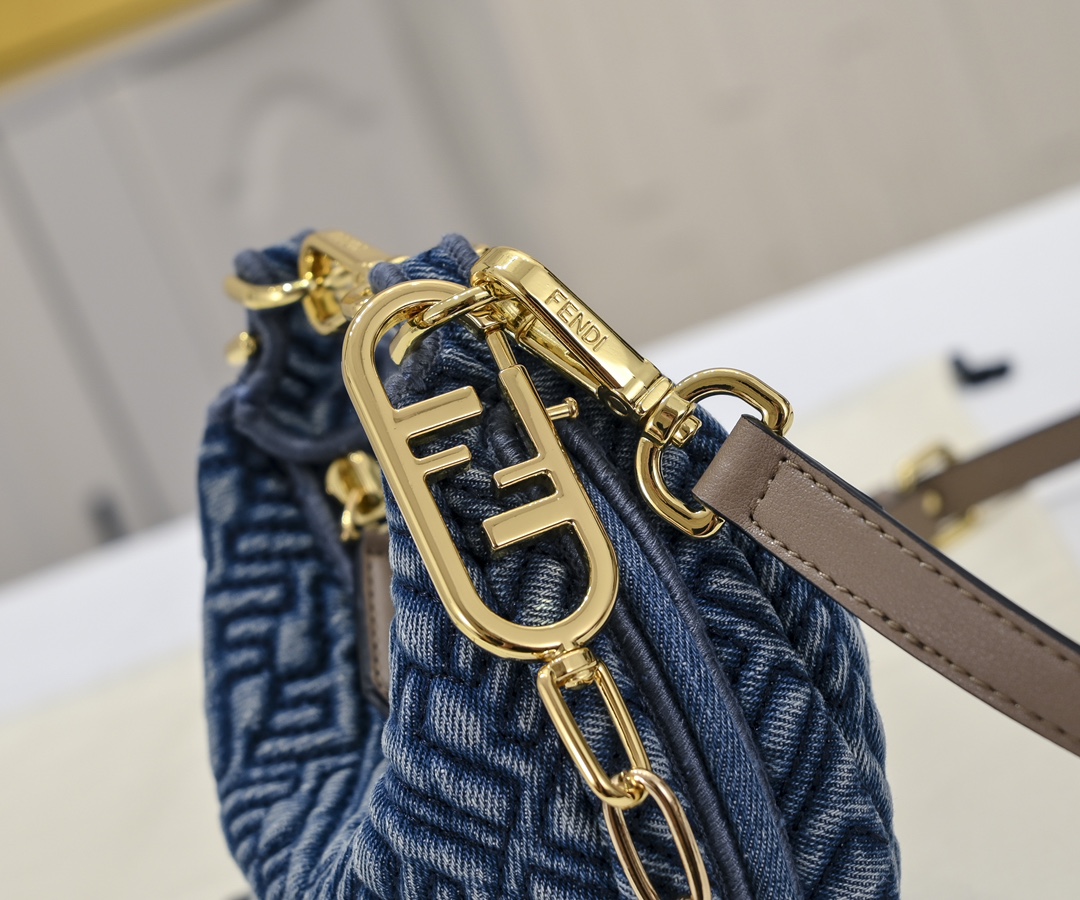 FENDI gray underarm mini bag 2186