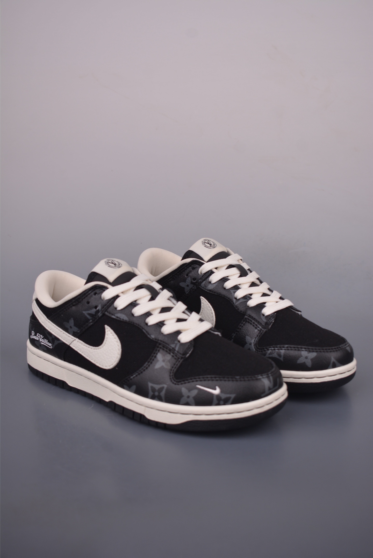 LV x Nike SB Dunk Low 