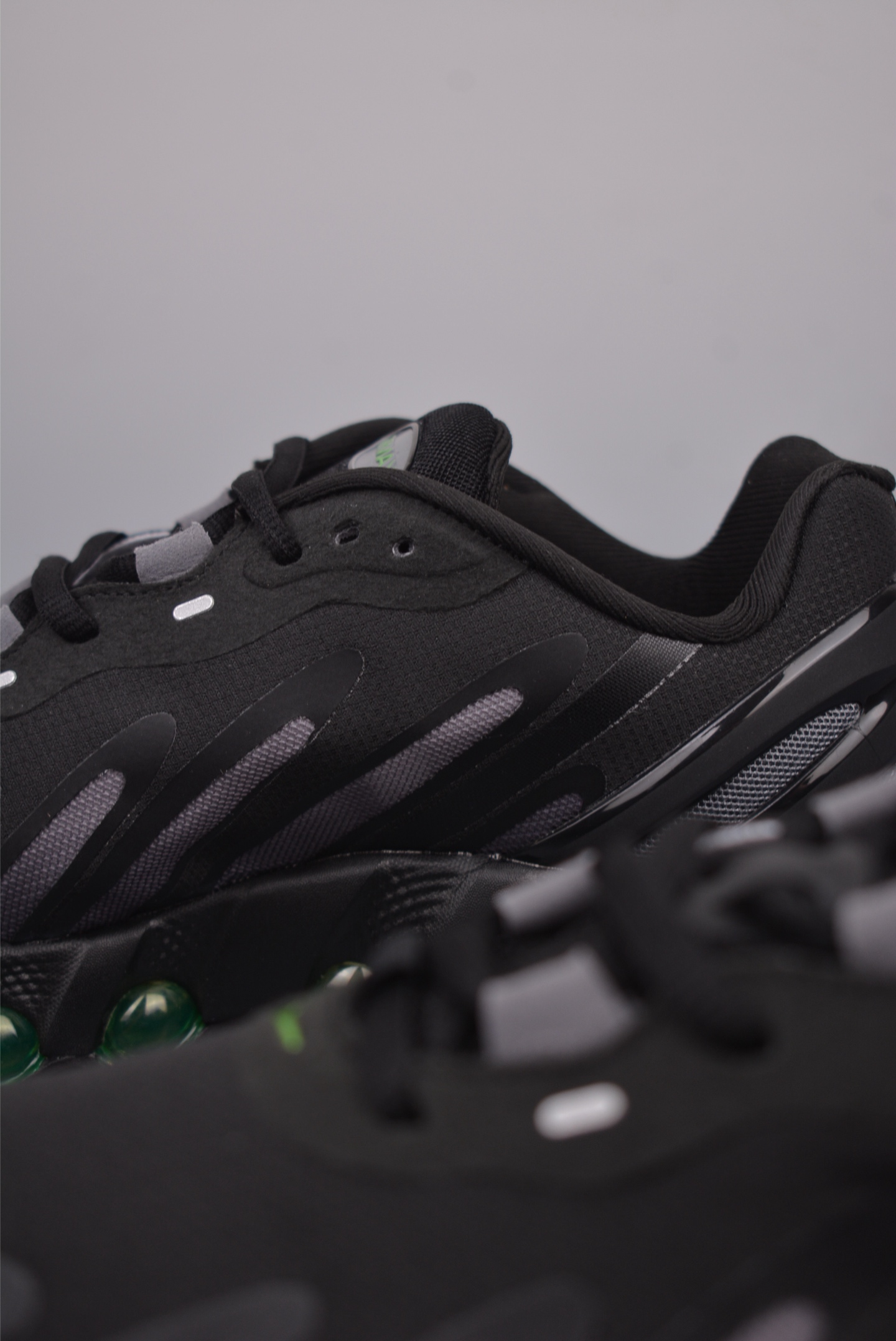 Nike Air Max DN8Black Volt FQ7860-006