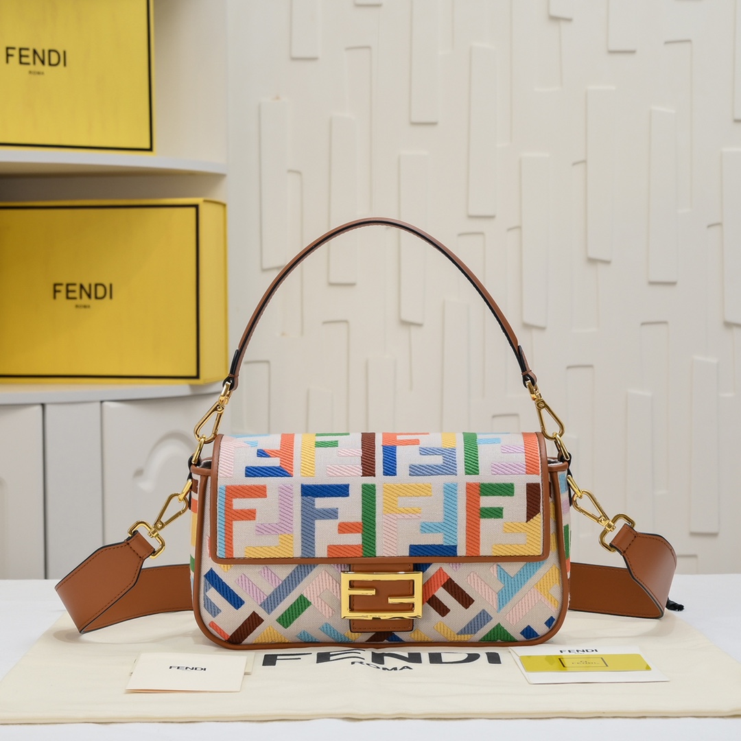 FENDI Baguette Shoulder Bag 1008