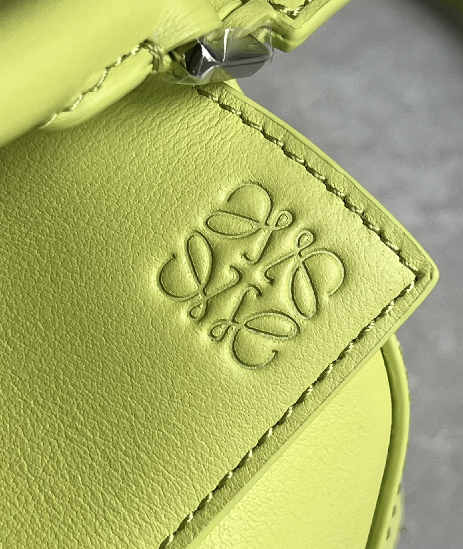 Loewe zzle mini handbag 0680