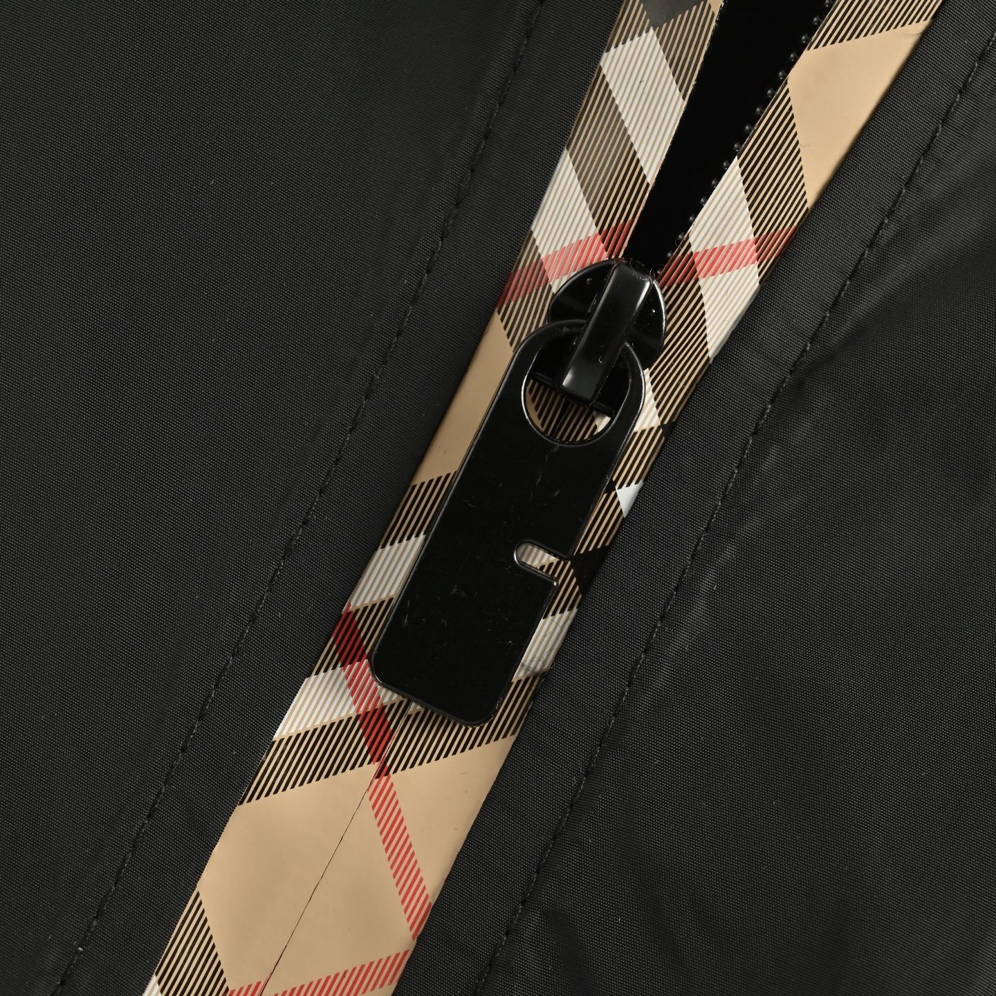 Burberry 25Fw check placket nylon hooded jacket