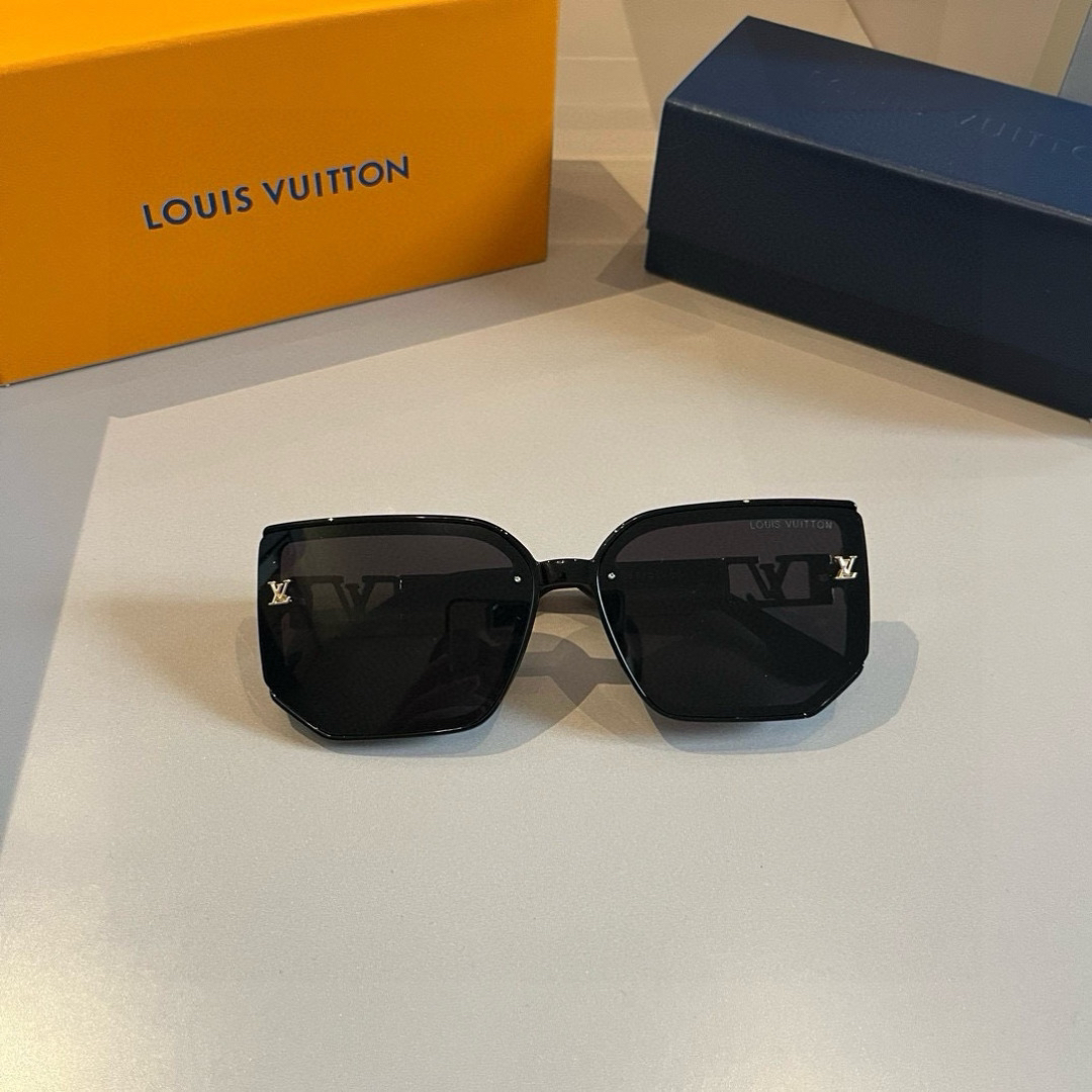 Louis Vuitton Square Frame Sunglasses