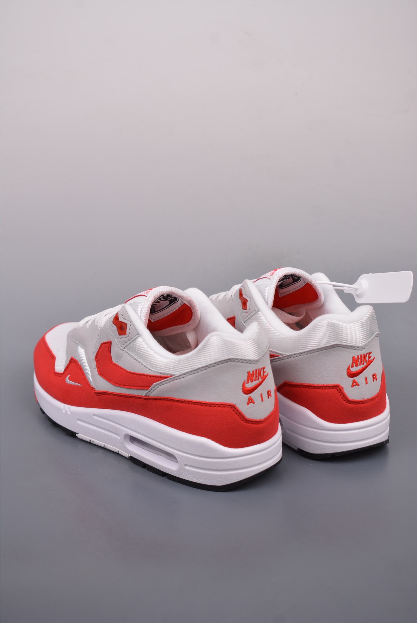 Nike Air Max 1'87 running shoes white, gray and red classic HQ5882-100