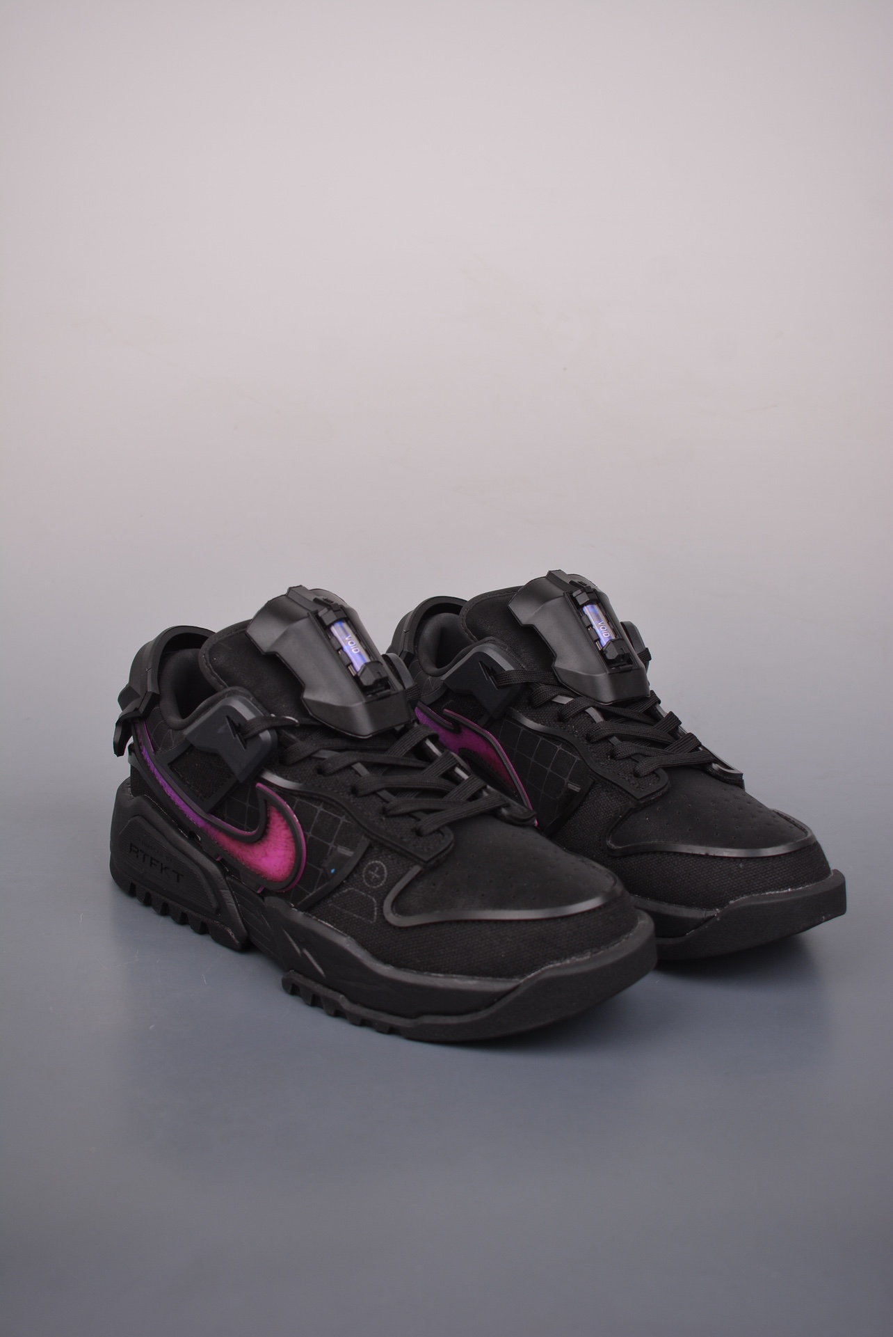 RTFKT Studios x Nike Dunk Genesis Low Edition of 5849 Black Pink HM4465-001