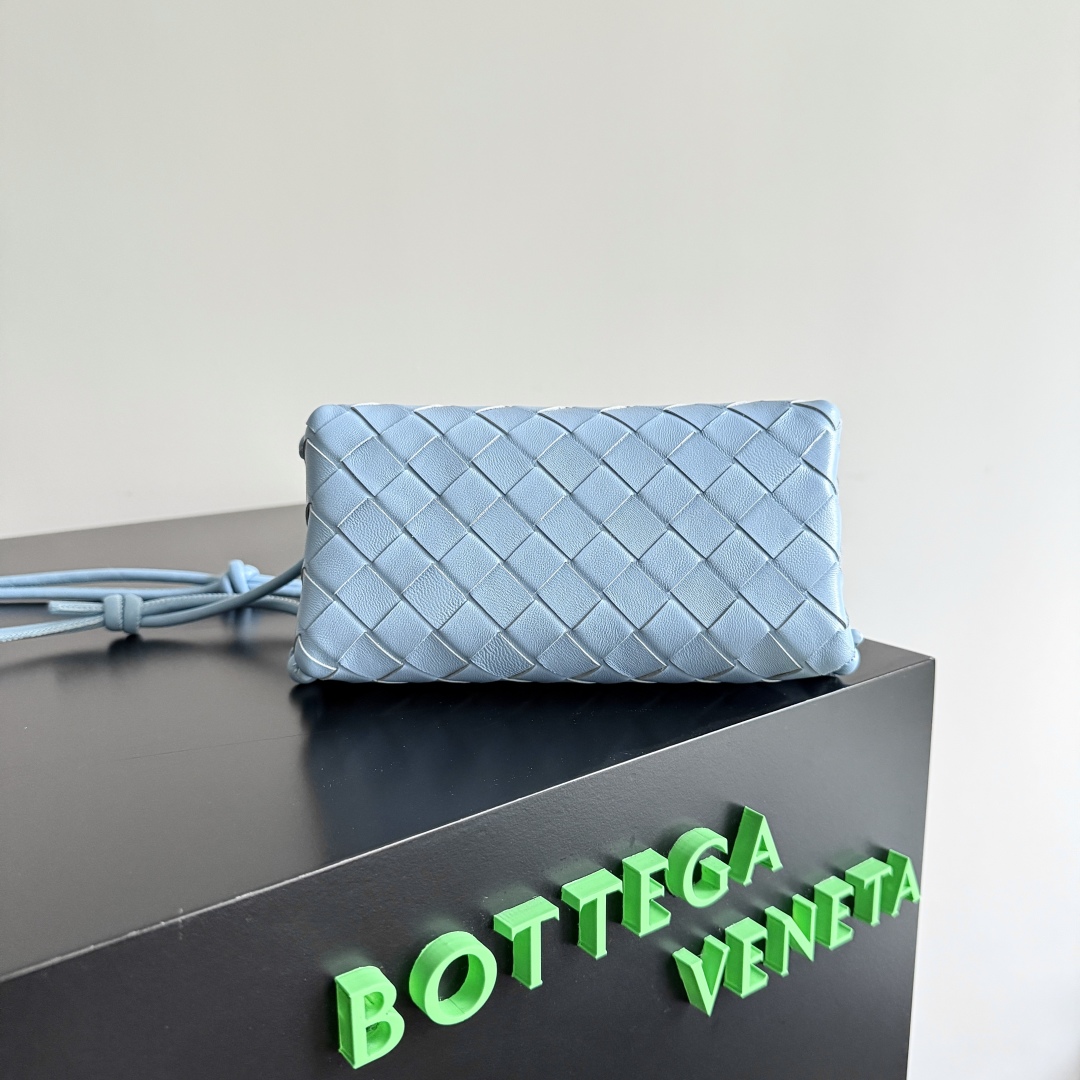 Bottega Veneta Concert Pouch Mini Bag 794258
