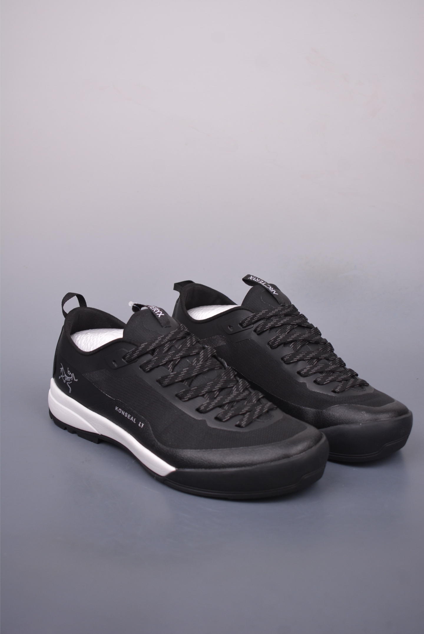 Arc'teryx Konseal LT Outdoor Sports Shoes Black and White 077218-439746