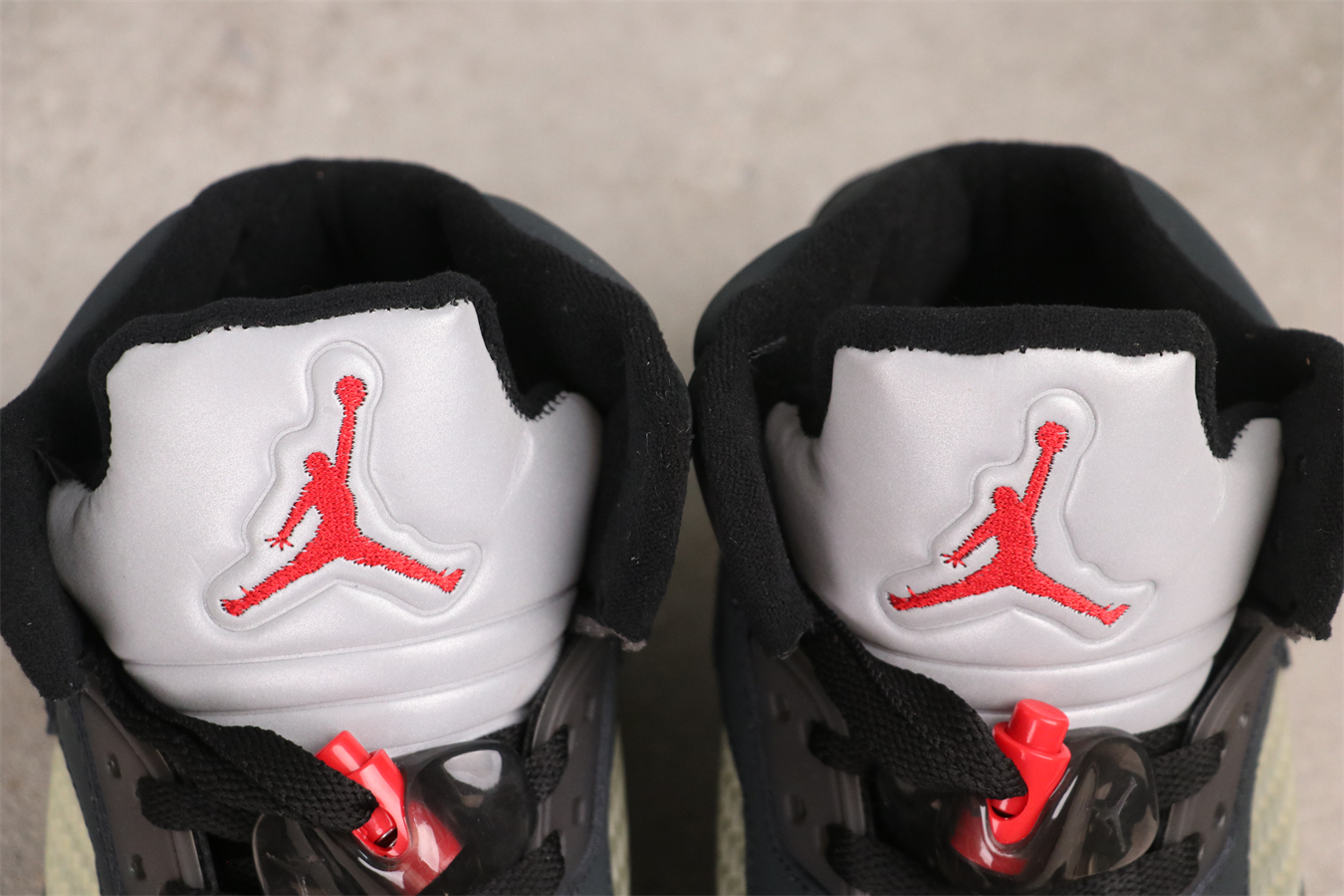 Air Jordan 5 Gore-Tex “Off-Noir” DR0092-001