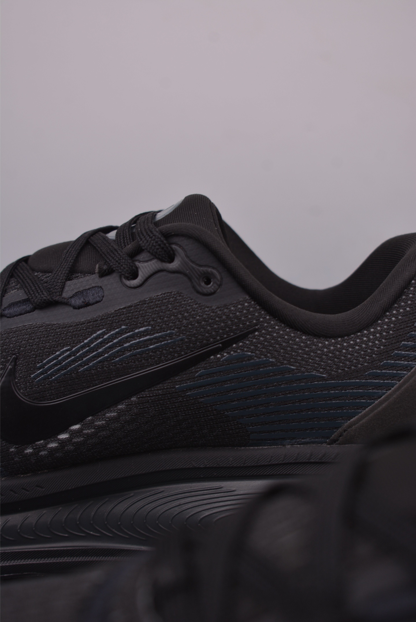 Nike Vomero 18 