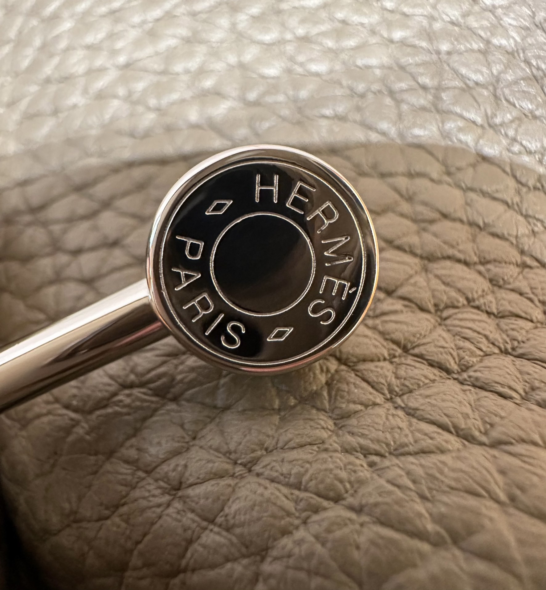 Hermès Mini Lindy 18Etoupe Handbag (Handmade to Order)