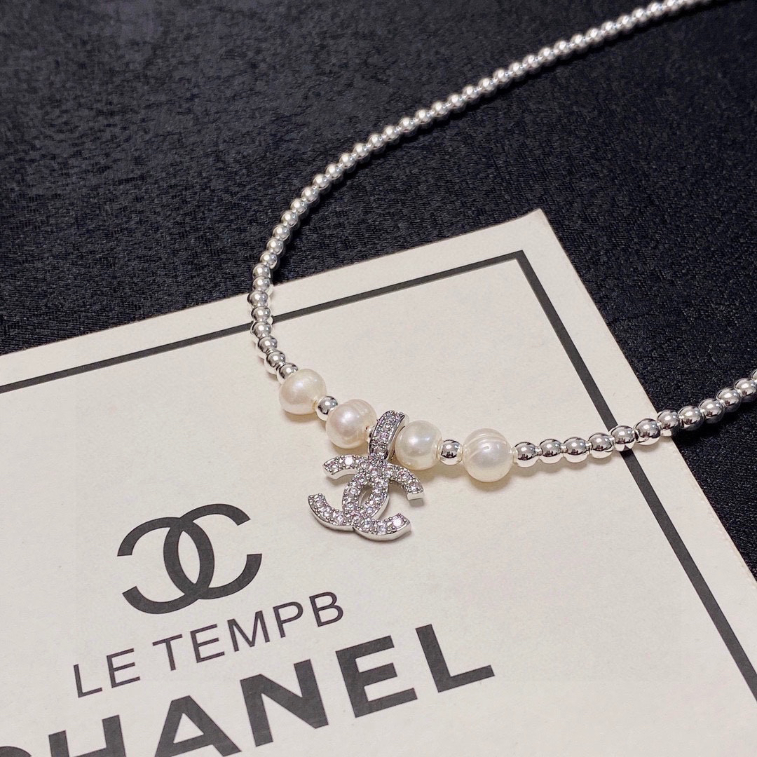 Chanel double c diamond pearl necklace