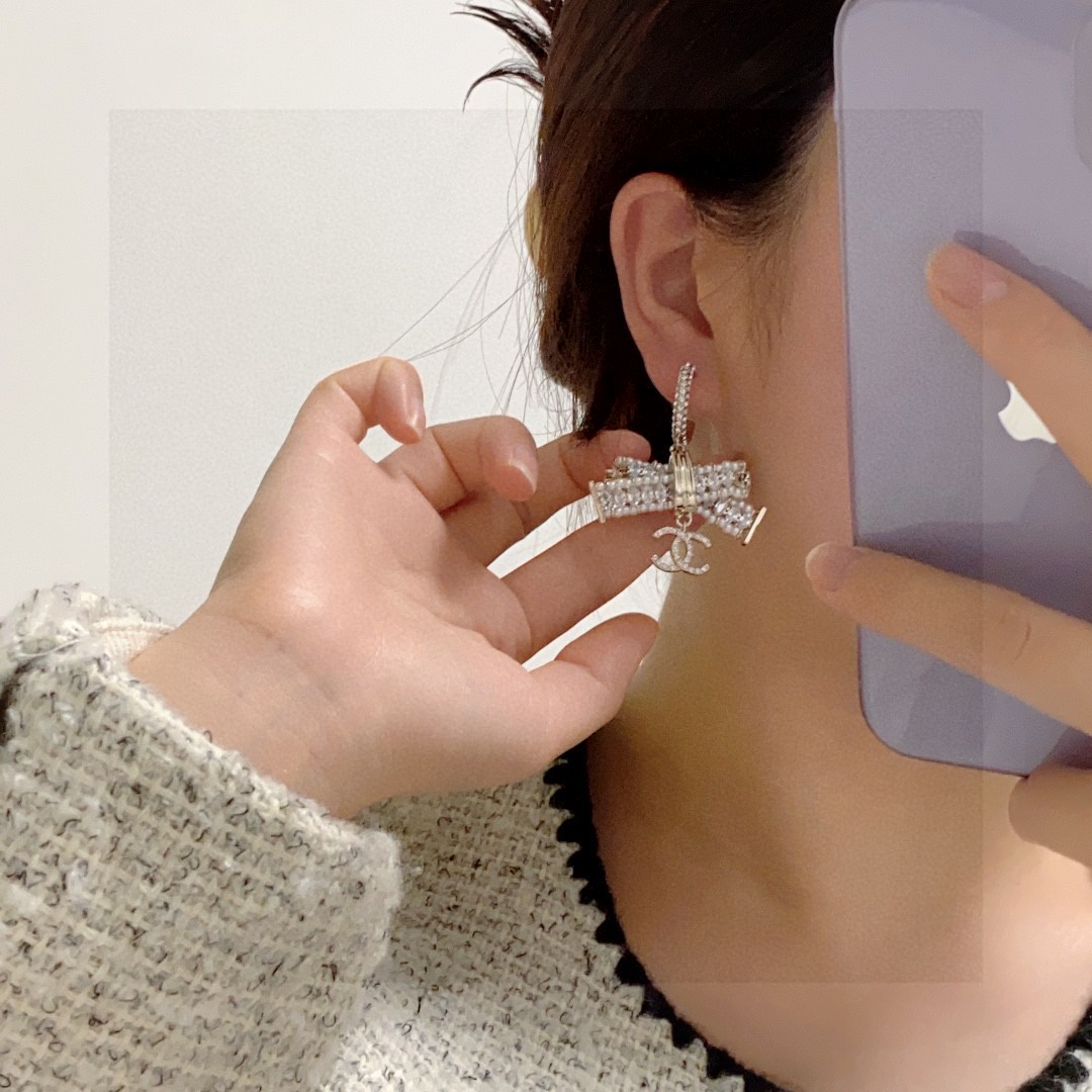 Chanel full diamond pearl bow earrings