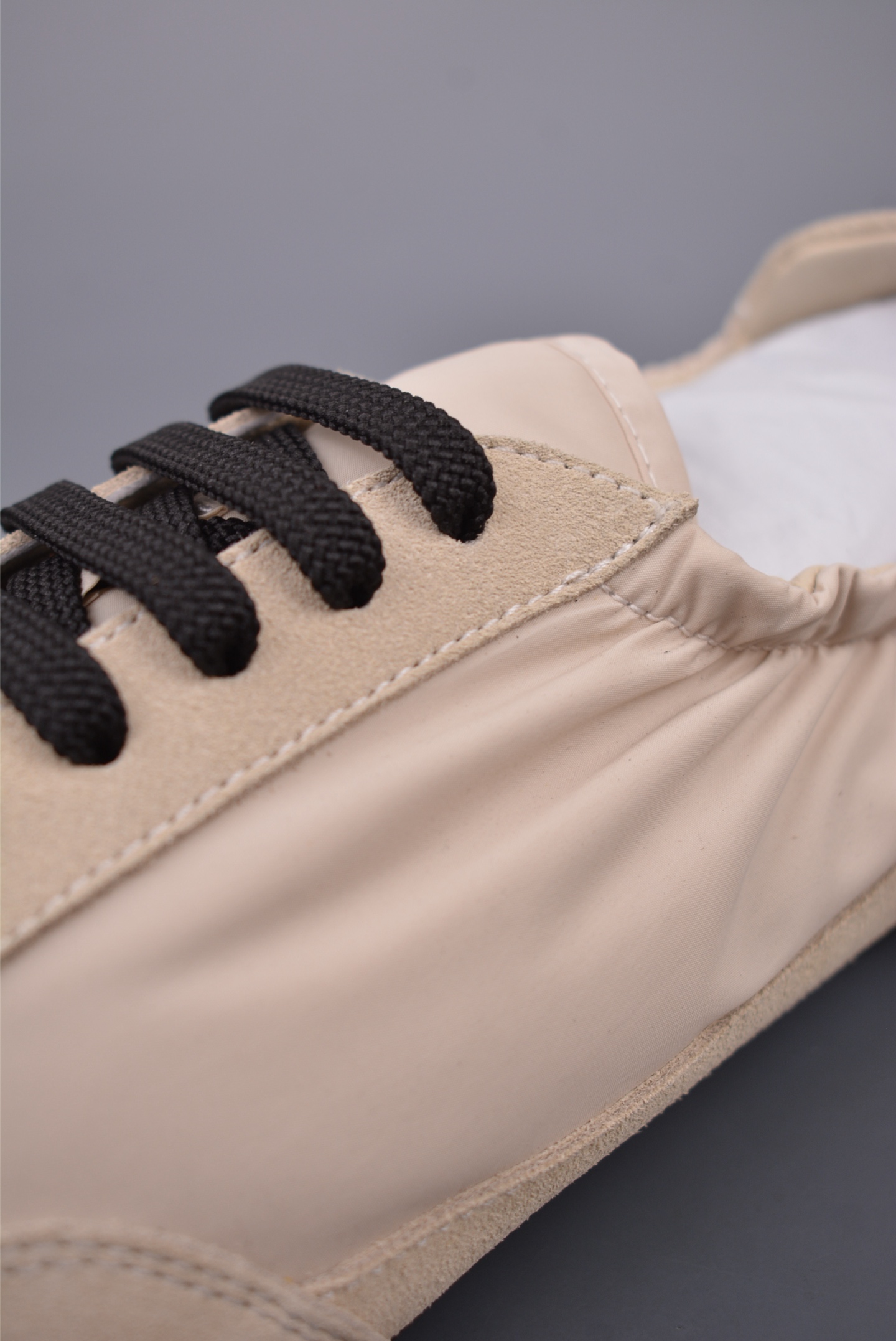 Prada SpringSummer Show Thin-soled Dexter Shoes Off-White