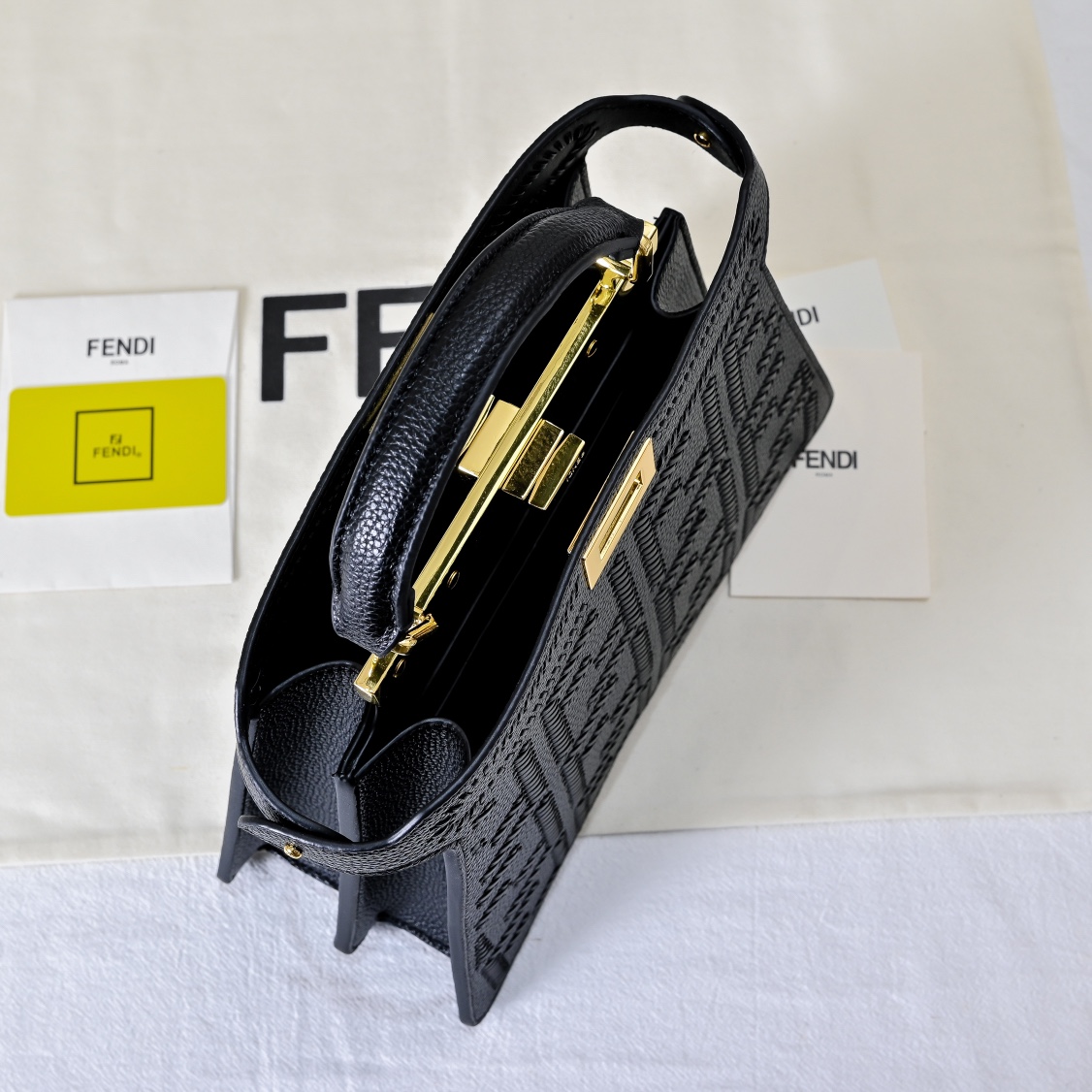 FENDI ekaboo iseeu small bag 3372