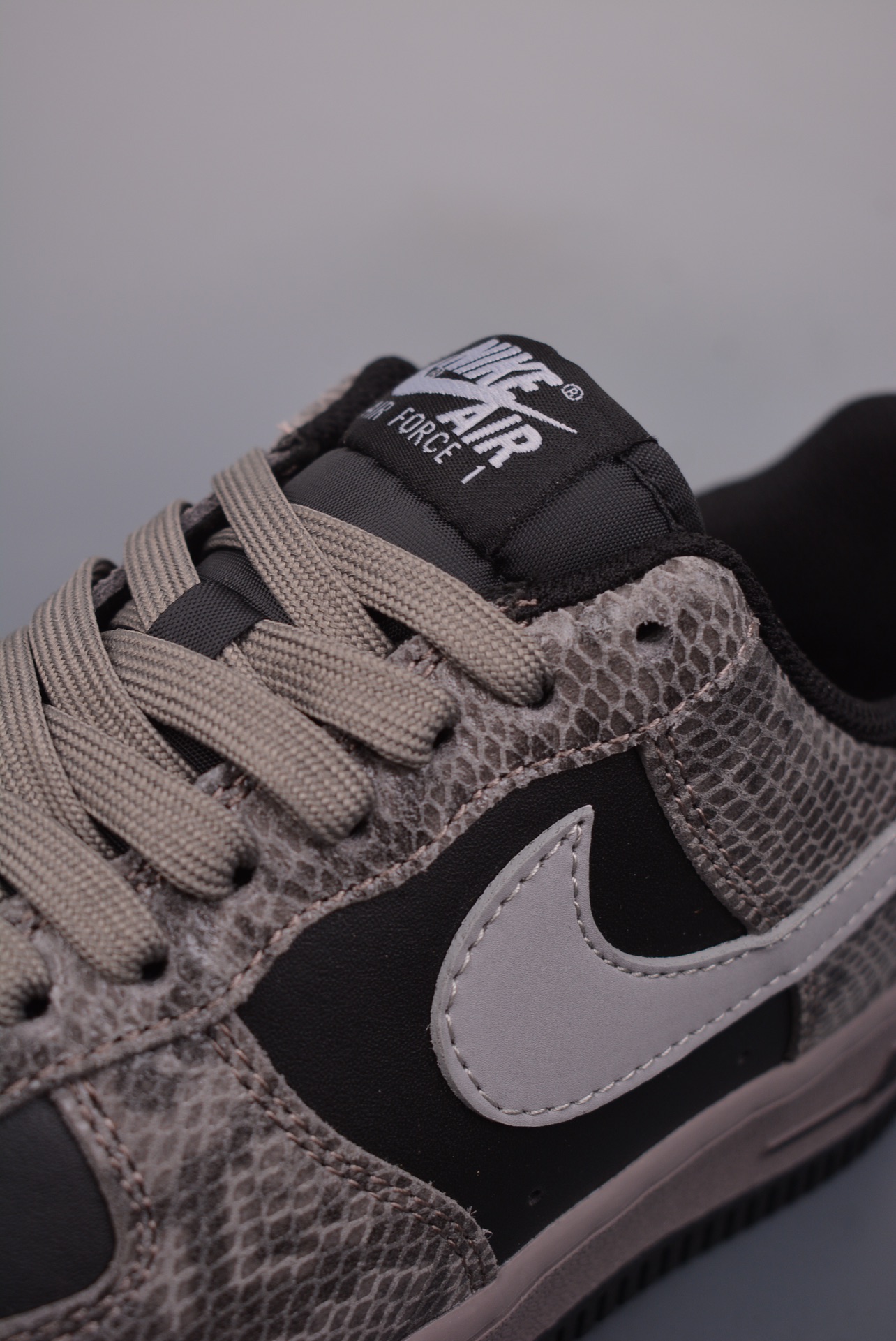 Nike Air Force 1 '07 LV8 Snakeskin black and brown python pattern HF2898-001