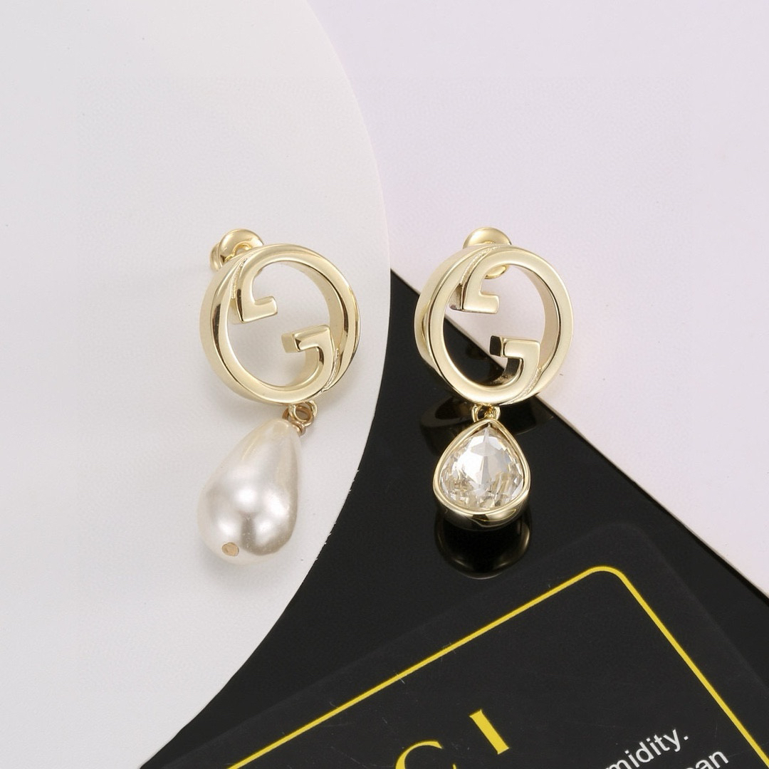 GUCCi Pearl Diamond Earrings