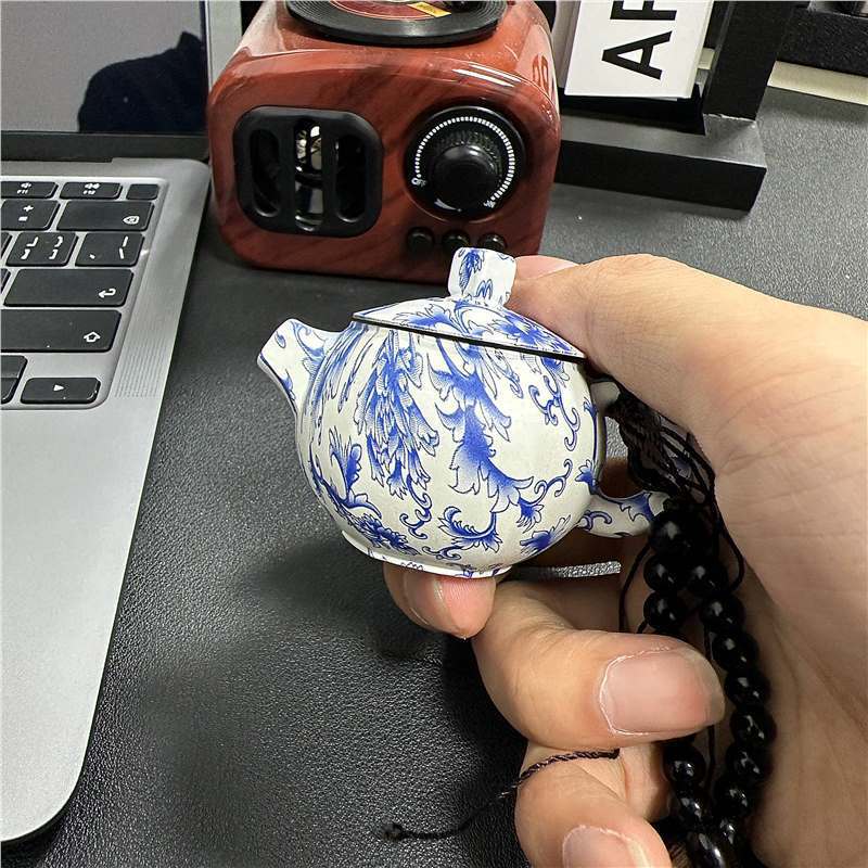 Blue And White Porcelain Teapot Lighter, Refillable Lighter